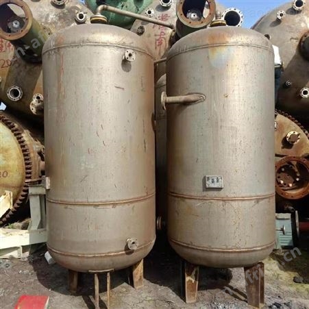 10立方卧式不锈钢储罐 超跃储罐 压力风头储罐 二手卧式储罐回收 山东二手储罐生产基地