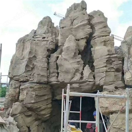 小溪假山 乌鲁木齐小溪假山 大气磅礴
