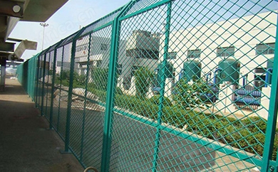 钢板网护栏网