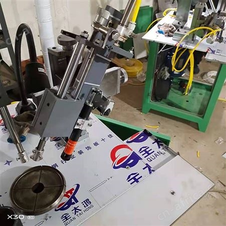 全自动油封修边机 吸盘式修边机 巧夺机械 夹头式油封修边机