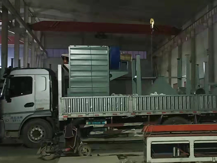 脉冲喷吹袋式除尘器