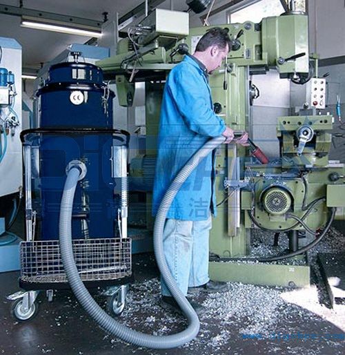 德高洁工业吸尘器作业现场